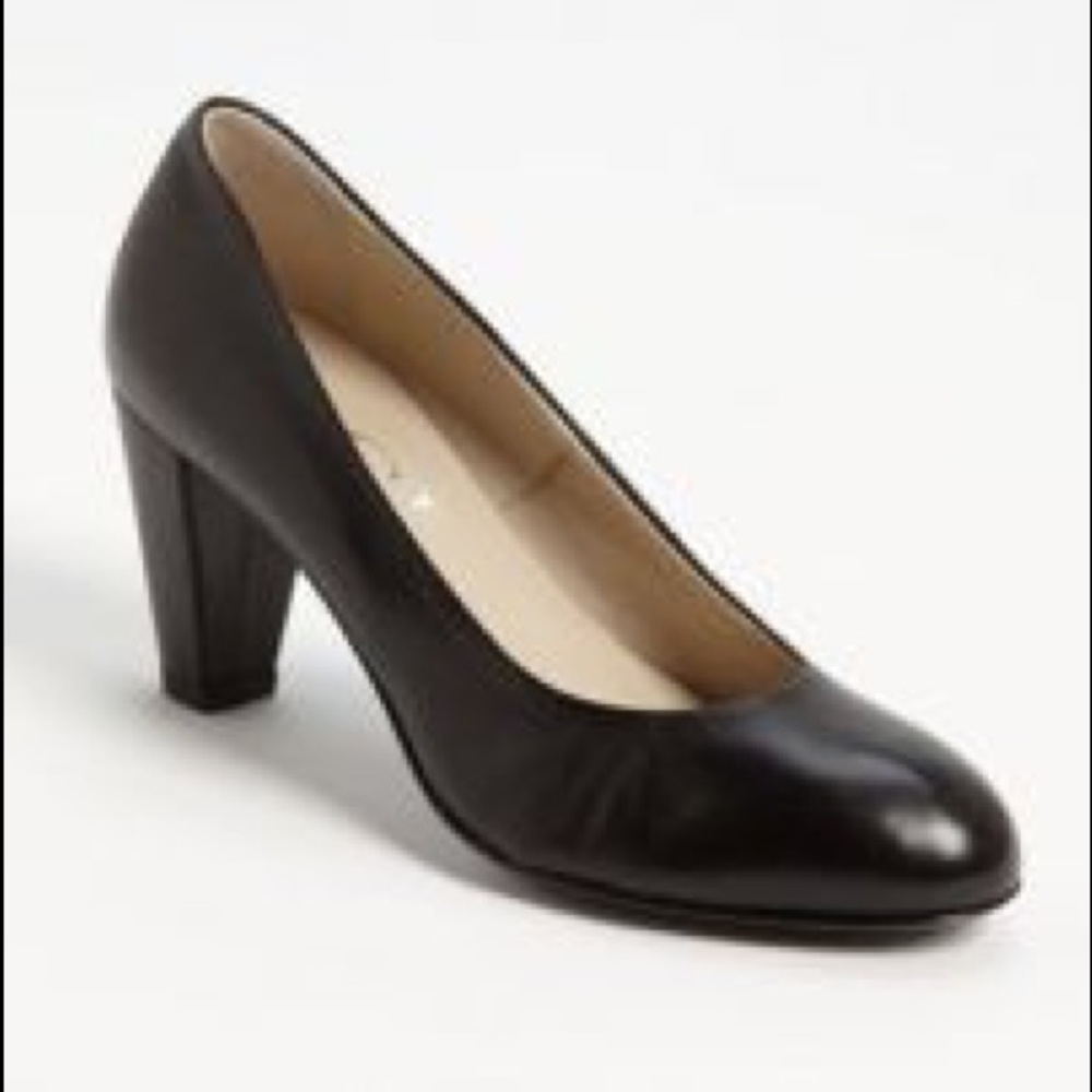 AGL Black Leather Pump Heels